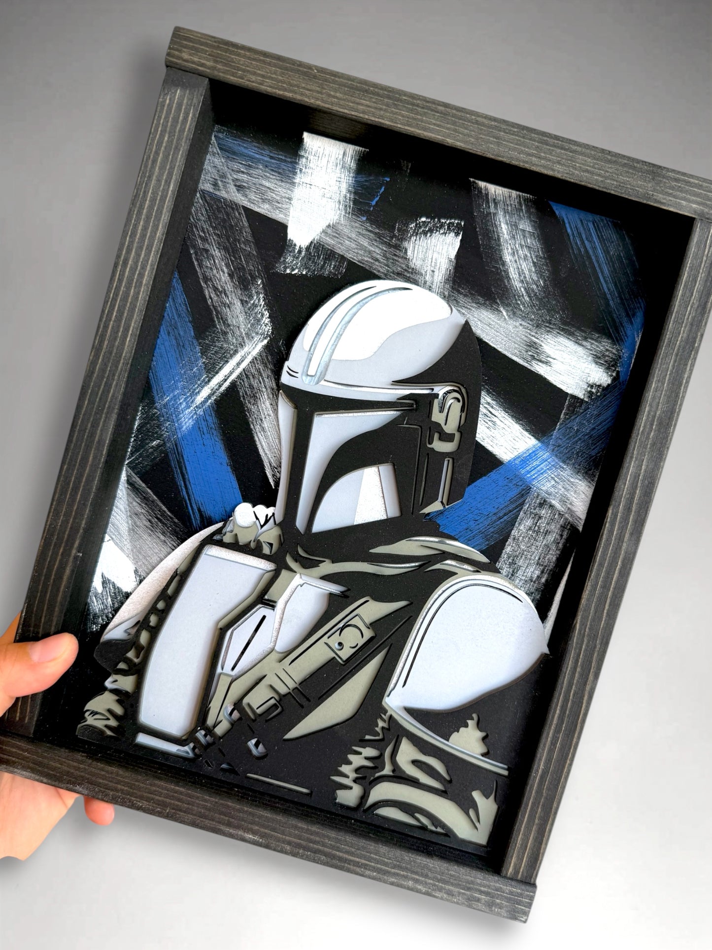 Mando Color Sign
