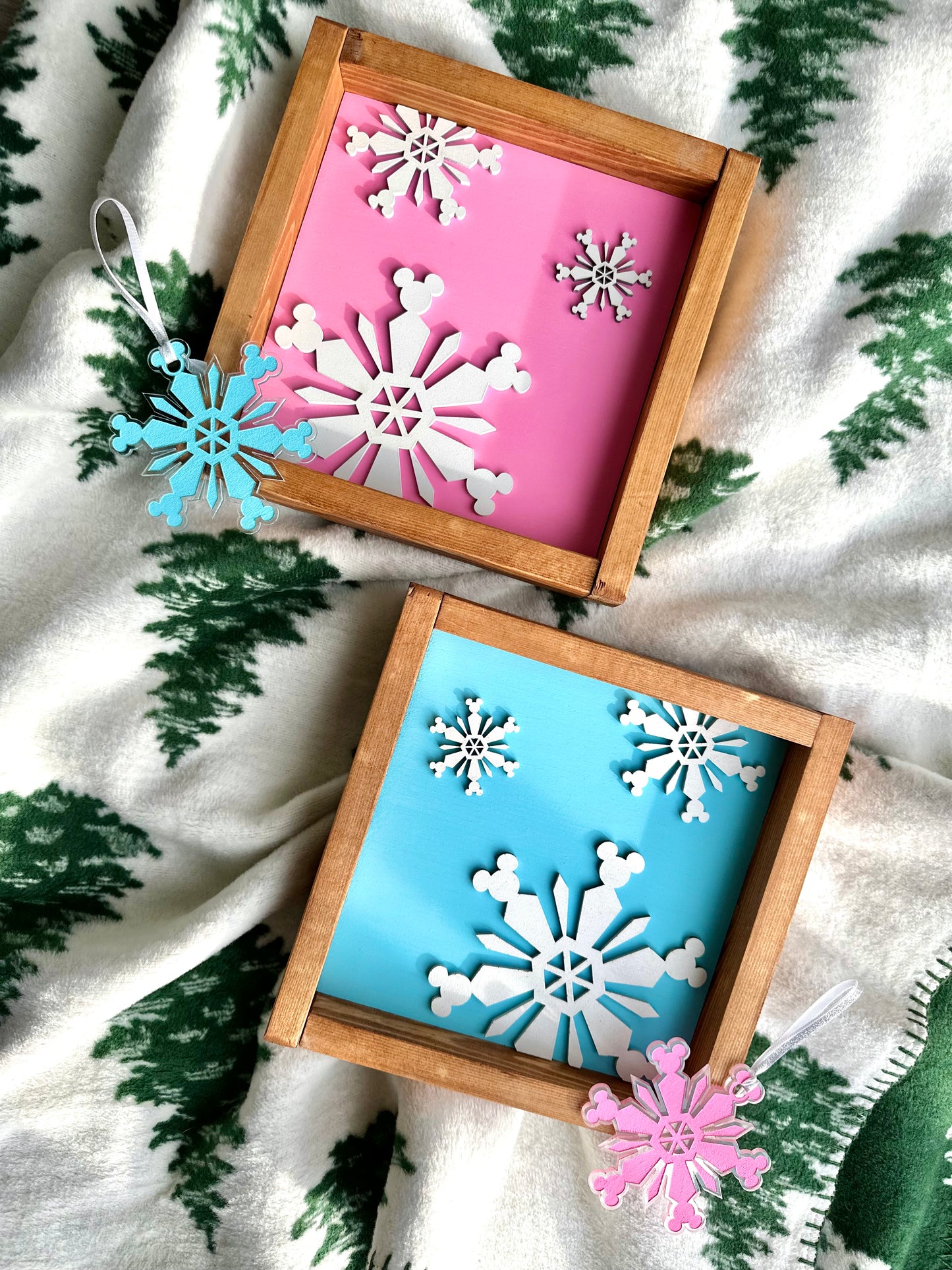 Snowflake Sign