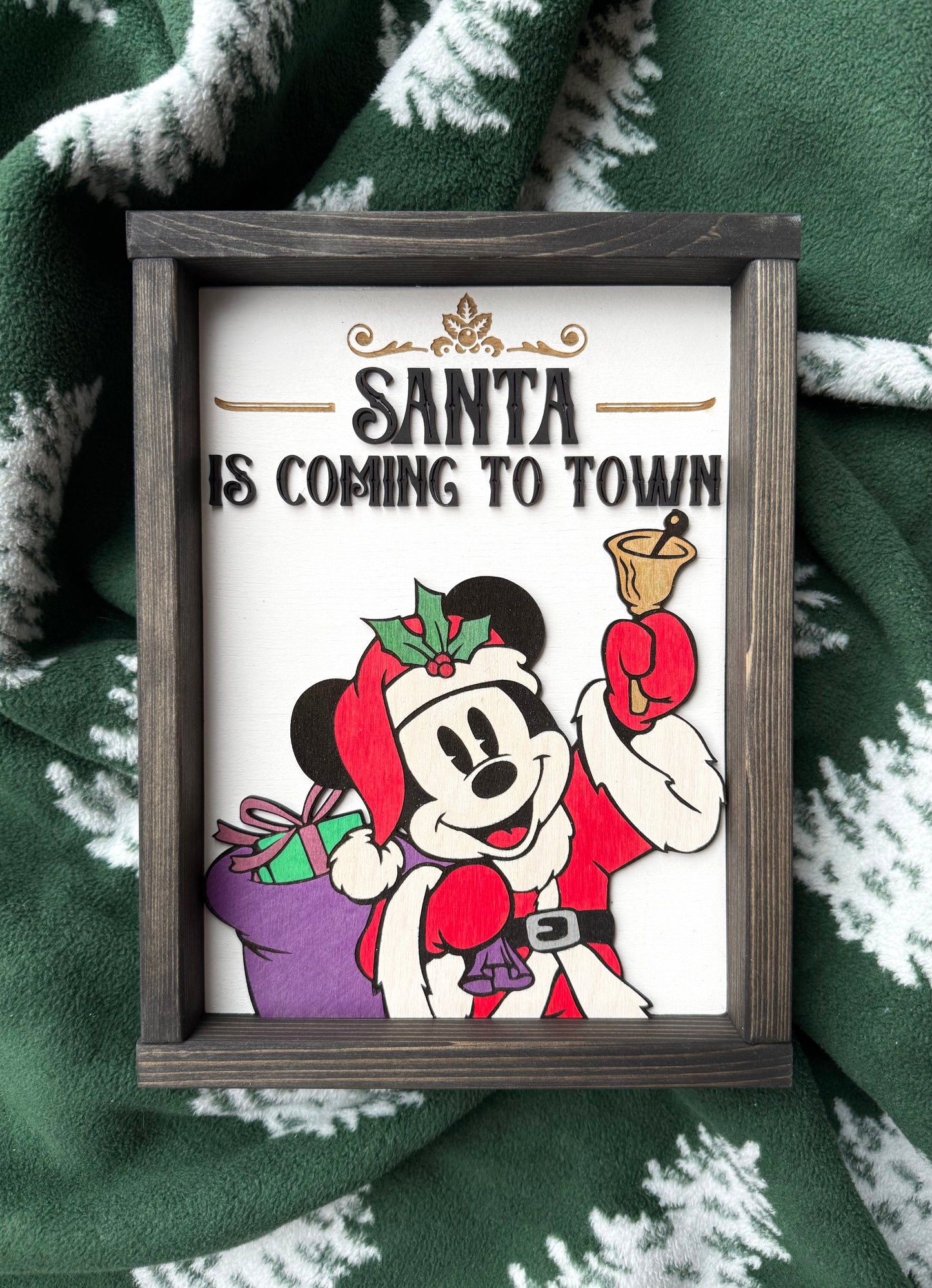Santa’s Coming to Town Sign