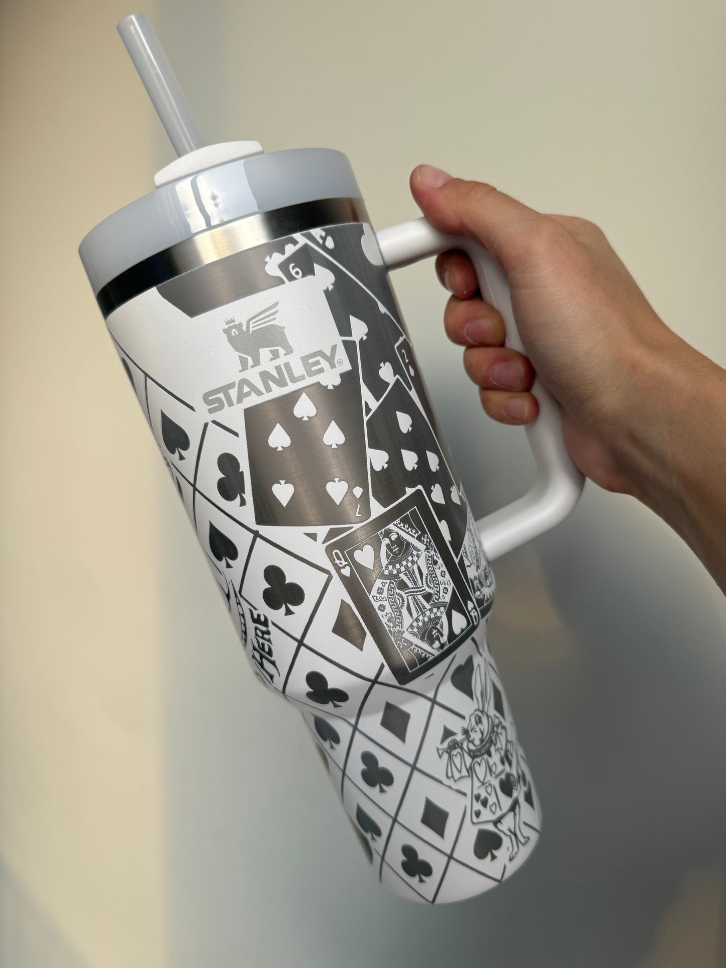 Gobelet gravé Wonderland